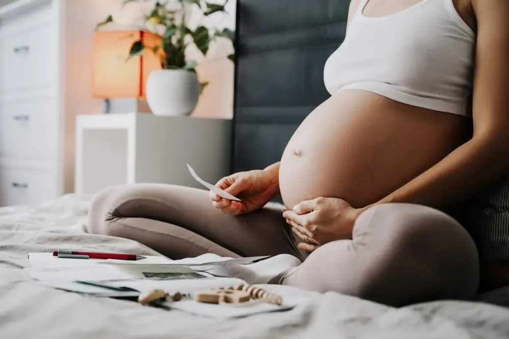 ฝันว่าท้อง มีคำทำนายว่าอย่างไร พร้อมวิธีเสริมดวง และเลขเด็ดงวดนี้